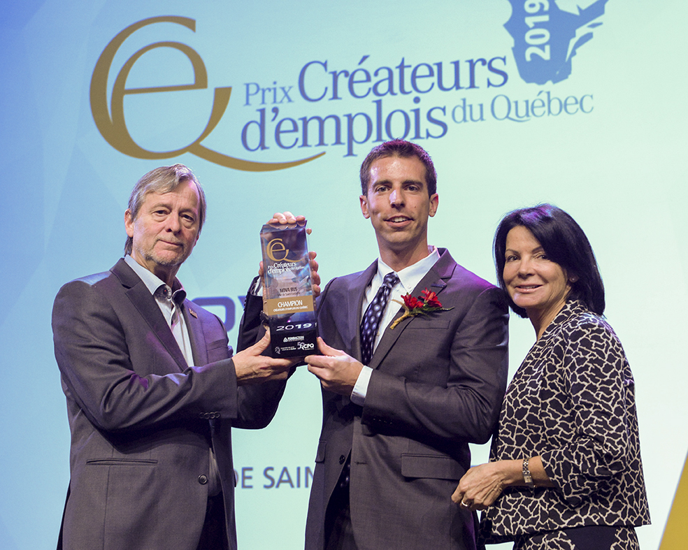 Nova Bus, gagnant du Prix créateurs d’emplois du Québec dans la catégorie Champion pour la région des Laurentides