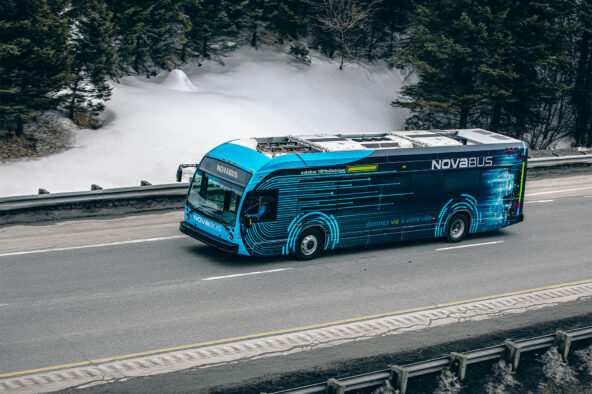 Nova Bus marque l’histoire en remportant un appel d’offres pour une commande de jusqu’à 1 229 autobus électriques à grande autonomie au Québec